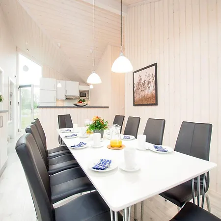 Ueppiger Badeurlaub Fuer 10 Personen